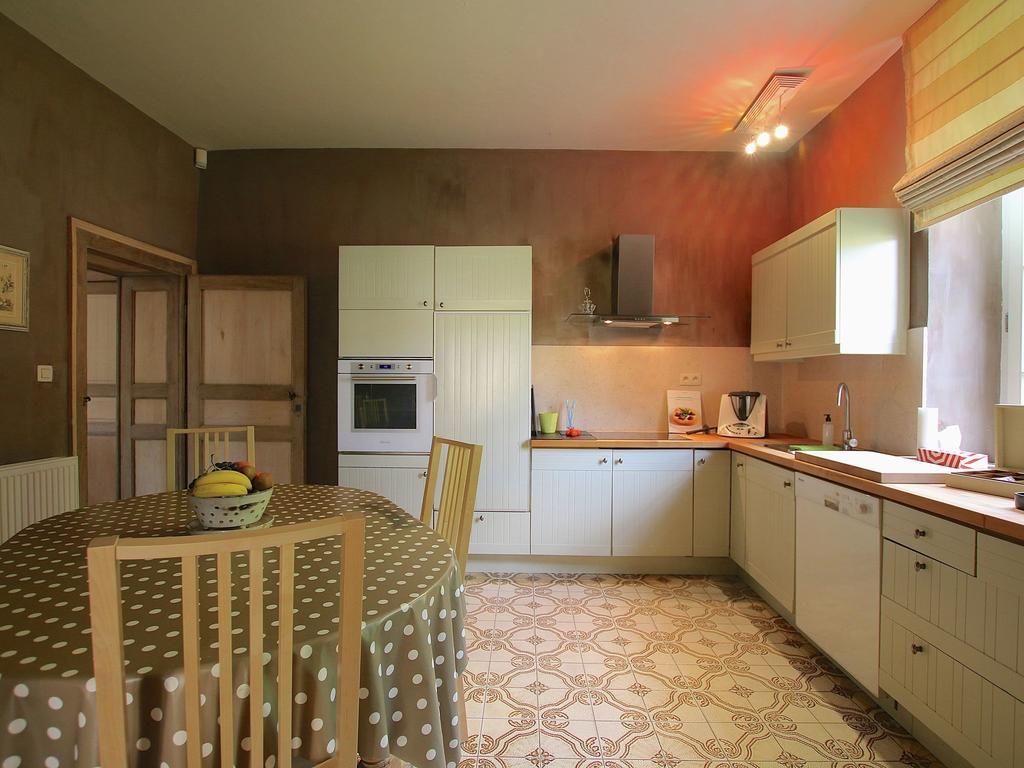 Unique Holiday Home In Virton With Jacuzzi Latour Екстер'єр фото