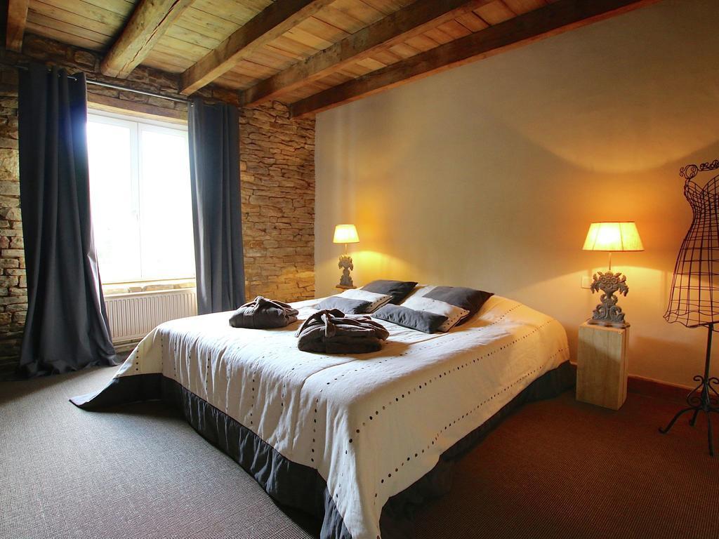 Unique Holiday Home In Virton With Jacuzzi Latour Екстер'єр фото
