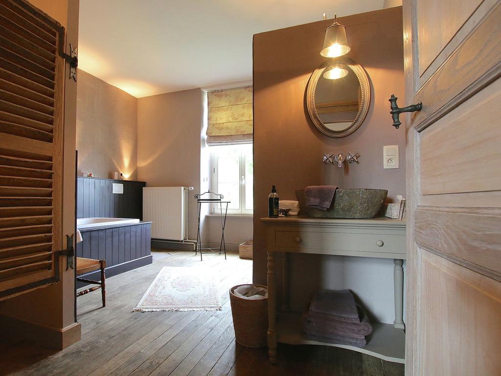 Unique Holiday Home In Virton With Jacuzzi Latour Екстер'єр фото