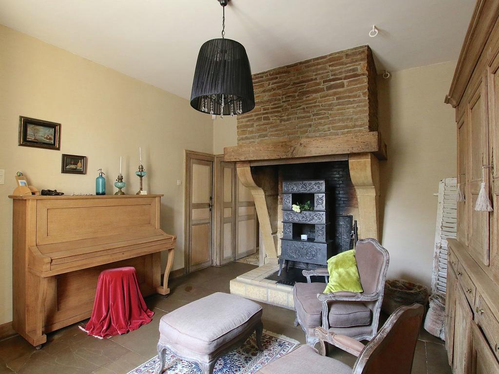 Unique Holiday Home In Virton With Jacuzzi Latour Екстер'єр фото